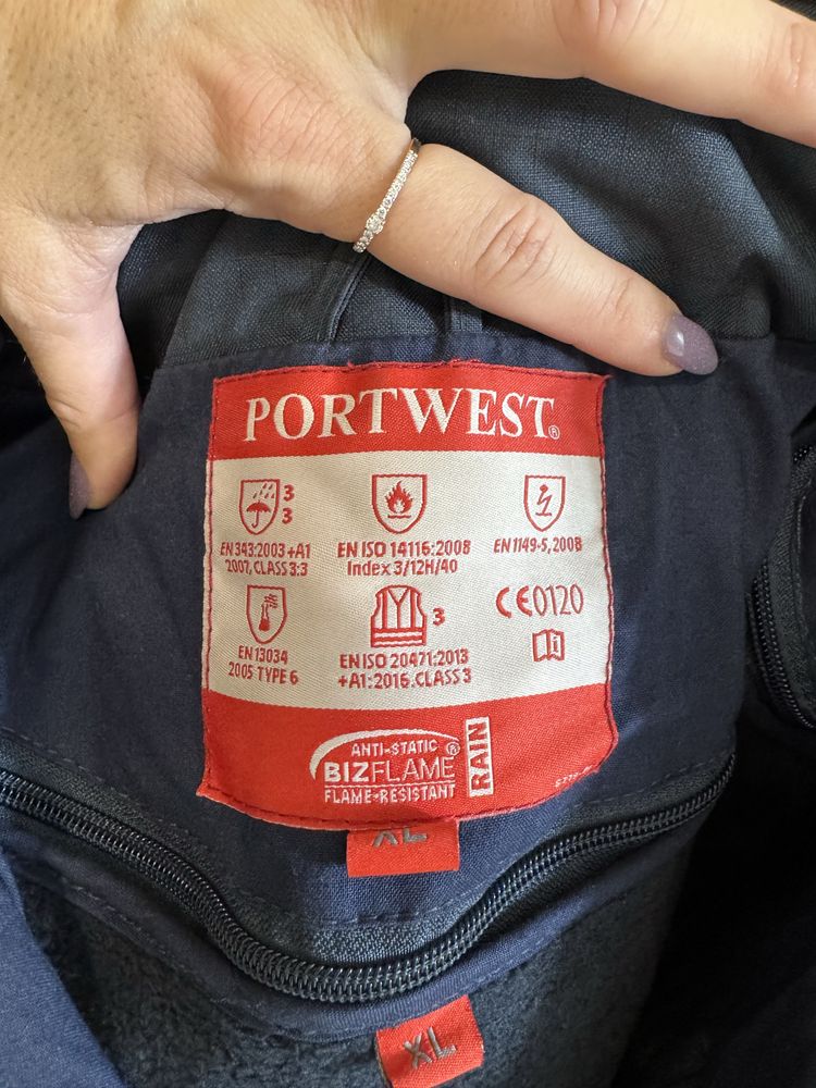 Куртка portwest р-р 54-56