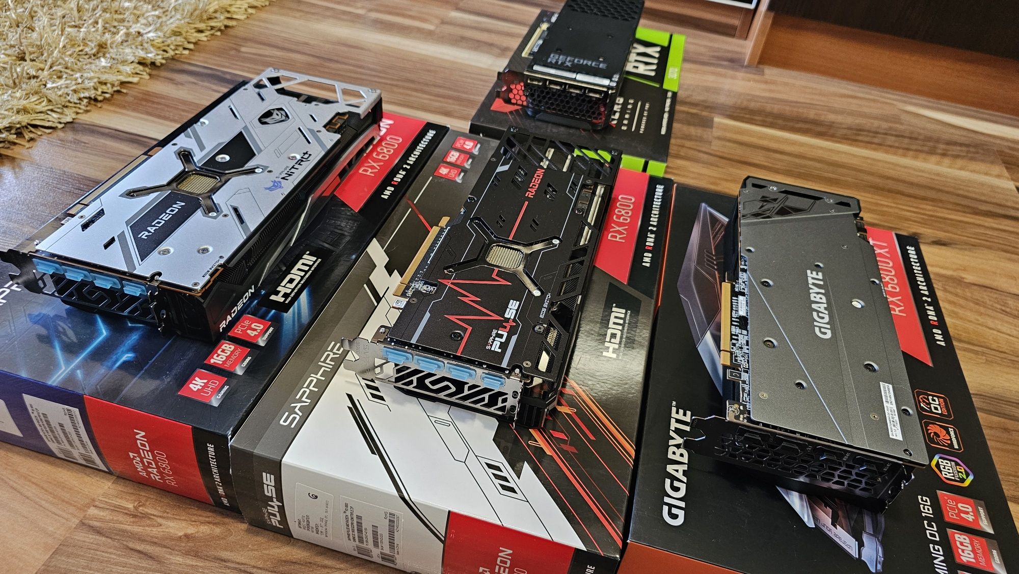 Продавам , разменям AMD RX 6800,6800xt,RTX3070-като нови !!