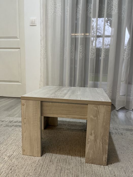 Vând măsuța cafea