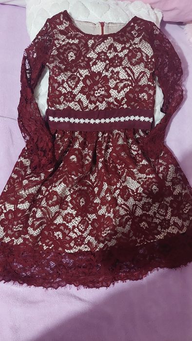 Дантелена рокля за момиче, 7-8години