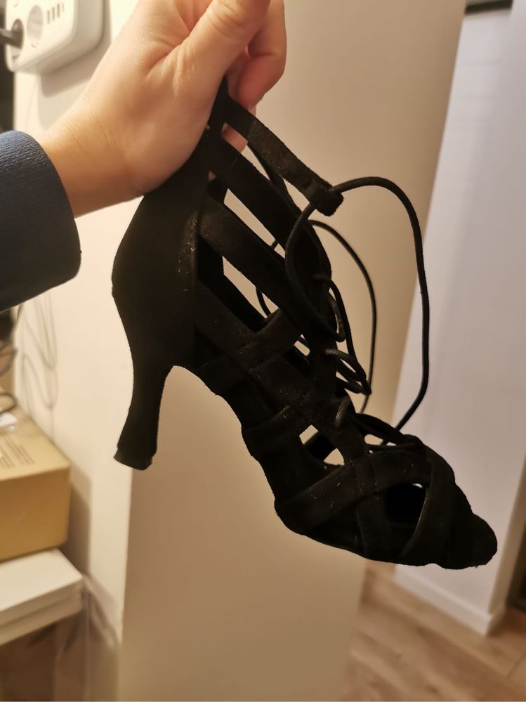 Pantofi de dans latino / sandale / botine