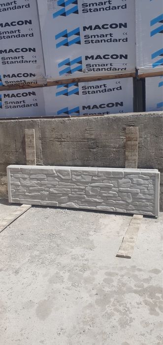 Producem si vindem placi de gard din beton