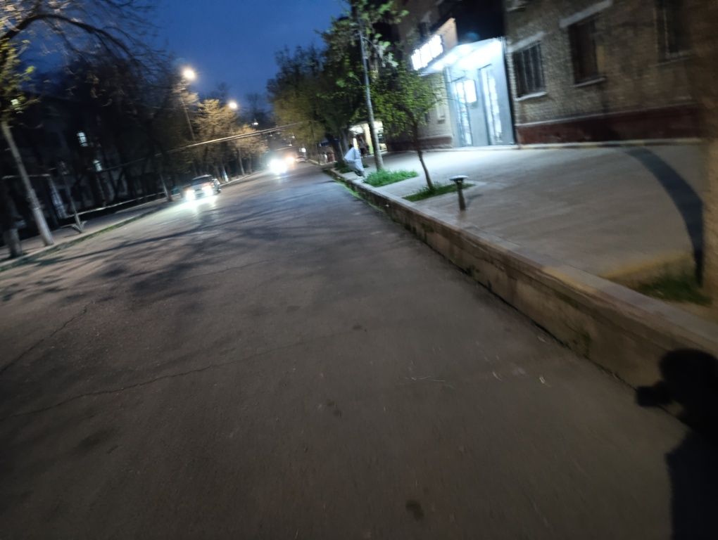 Dom sotiladi 1 etaj Narxi kelishladi Yashnobod tumani Duboviy yul yuzd