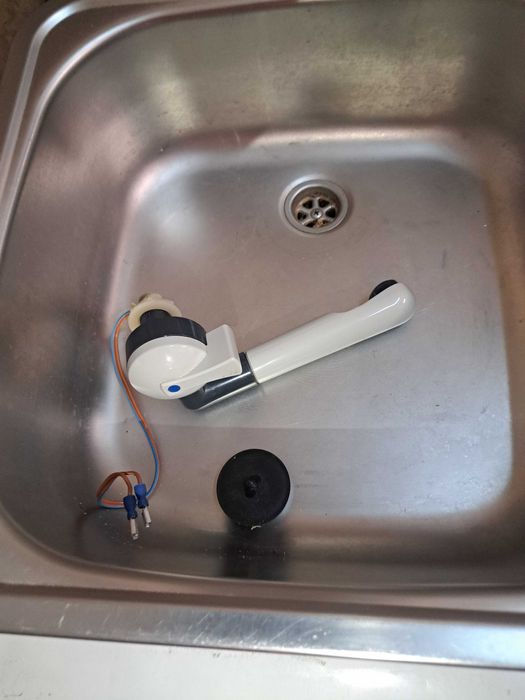 Газов котлон и мивка каравана кемпер