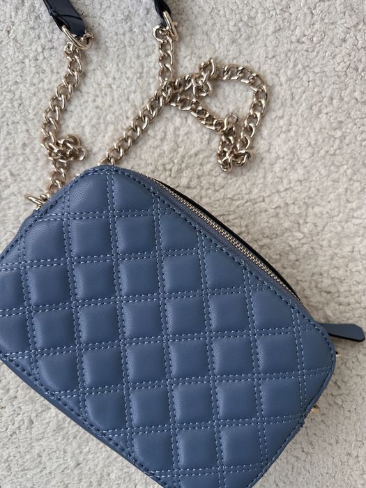 Оригинална чанта Guess