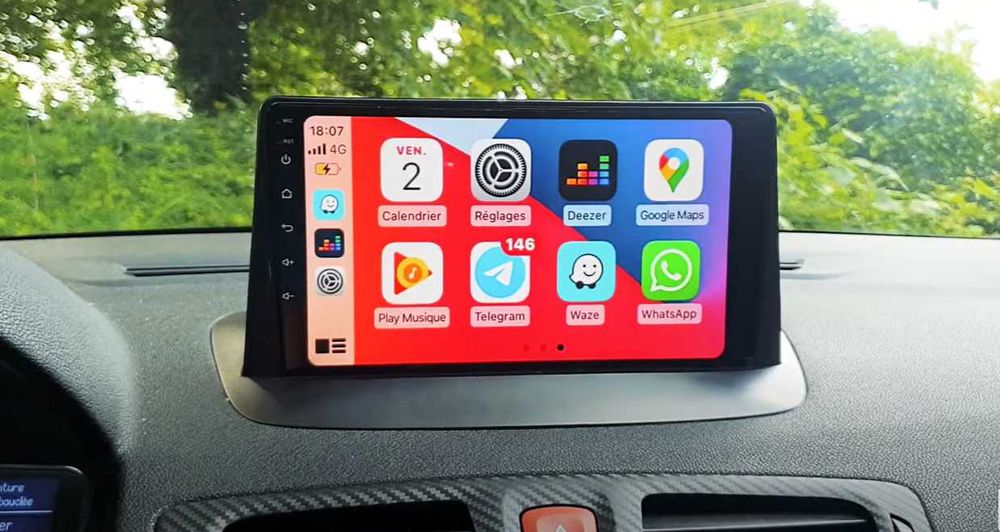 Navigatie GPS Android Renault Megane 3 Fluence CarPlay QLed WIFI 1-8GB