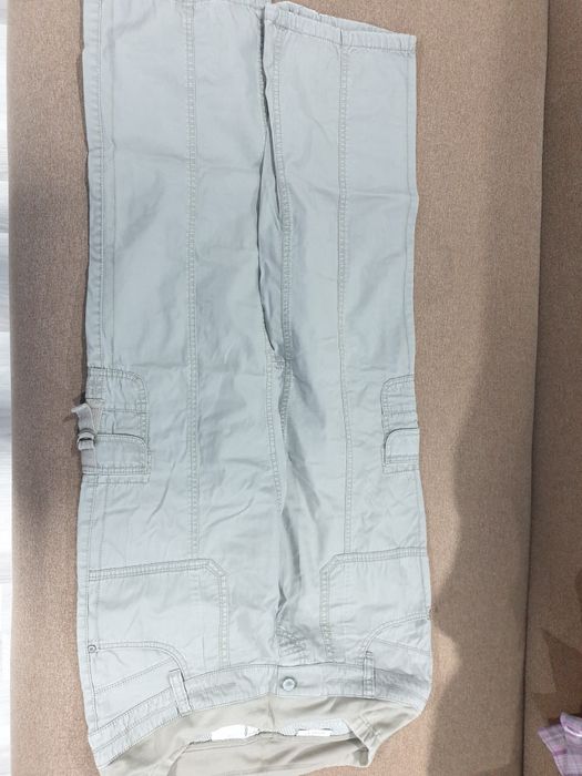 Vând pantaloni pentru gravide