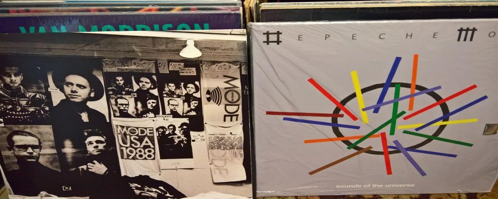 Vand discuri vinil noi sau in stare perfecta
