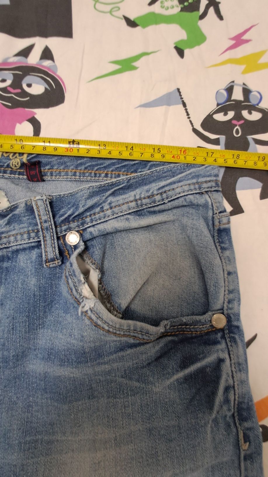 Bermude Desigual
