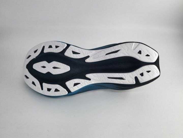 Кроссовки беговые Asics NOVABLAST 3 PLATINUM оригинал Япония новые