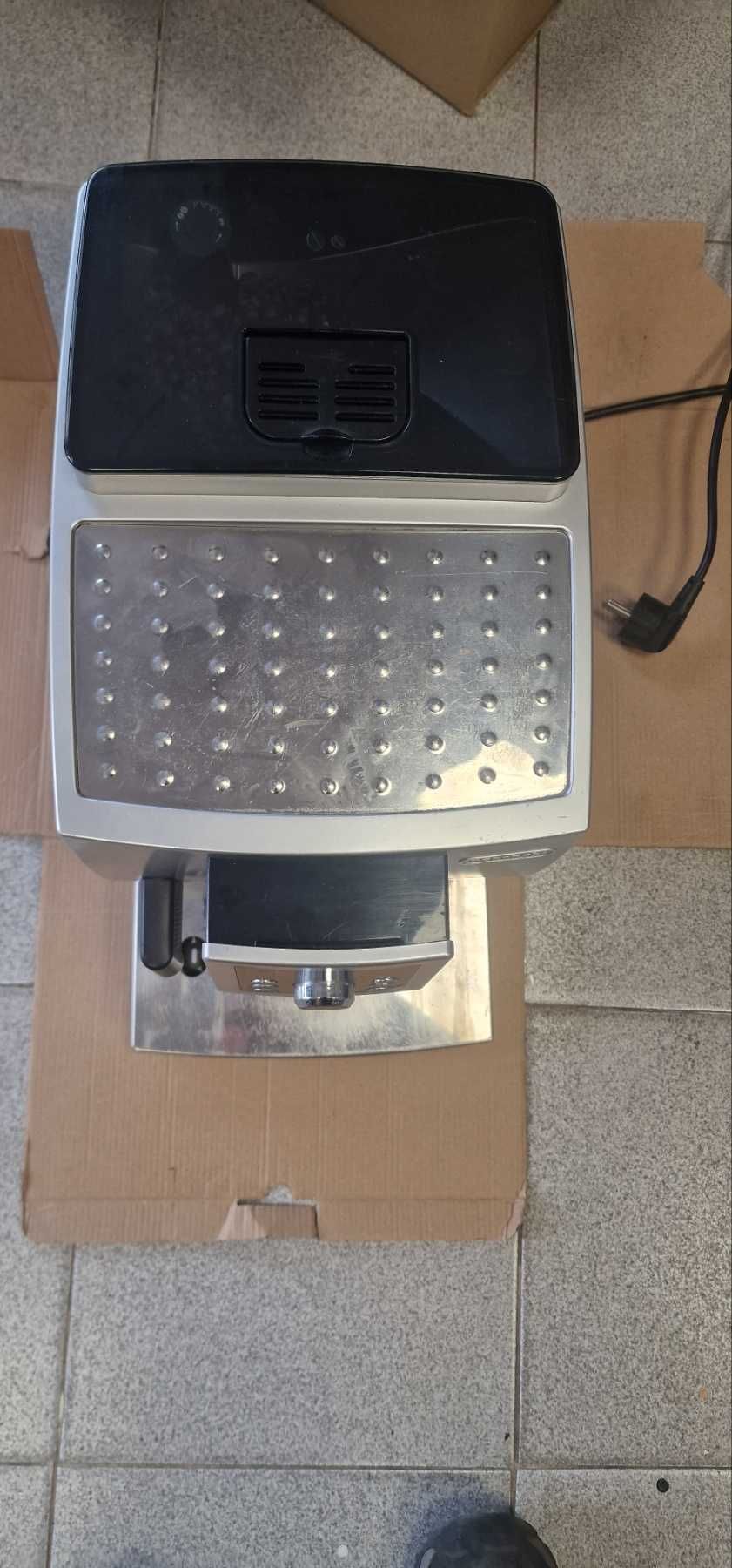 Кафемашина Delonghi Magnifica cappuccino ECAM 23.450