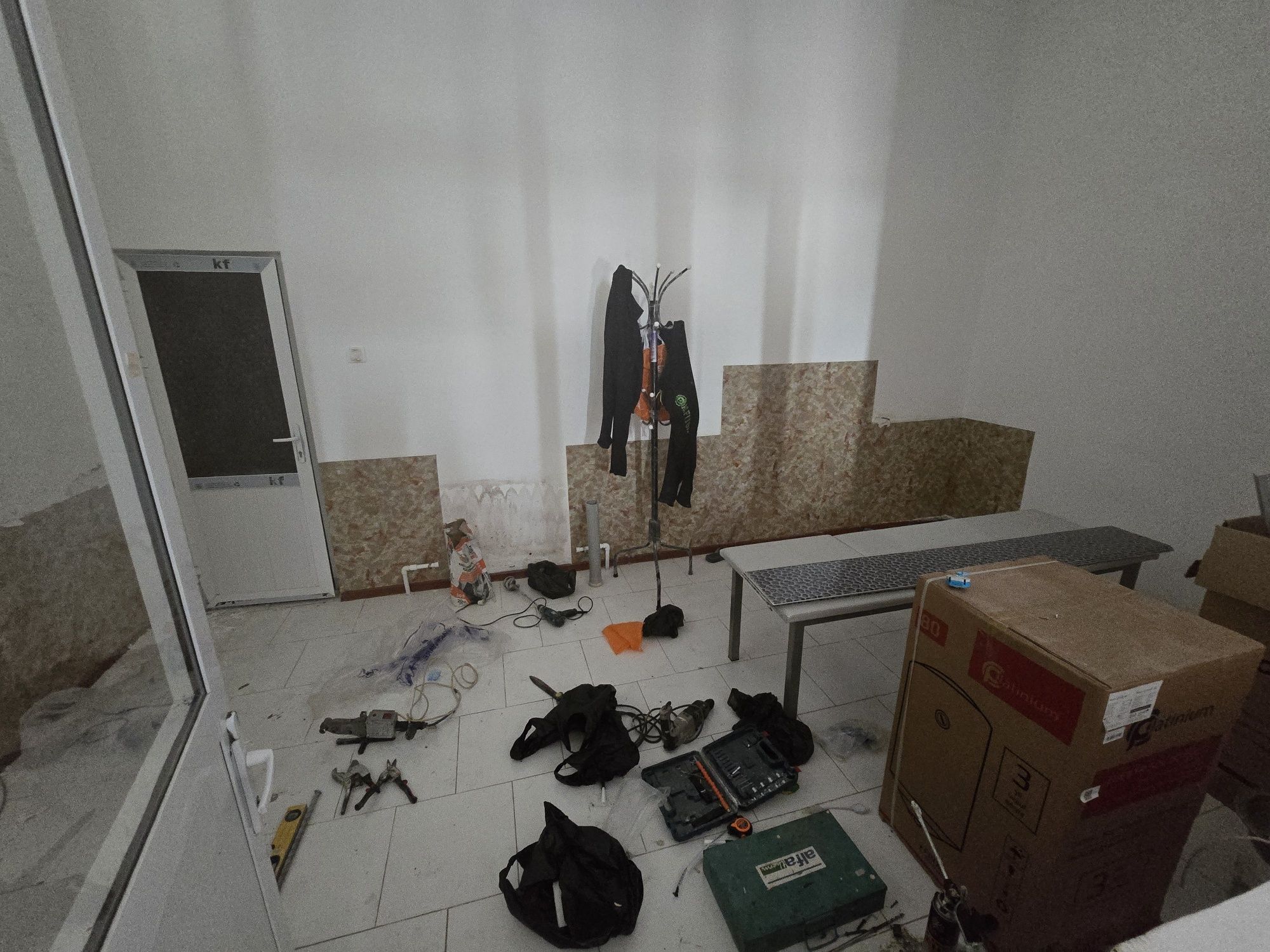 Нотурар бино ижарага берилади