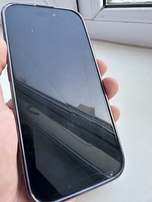 Продам 15 айфон(black)