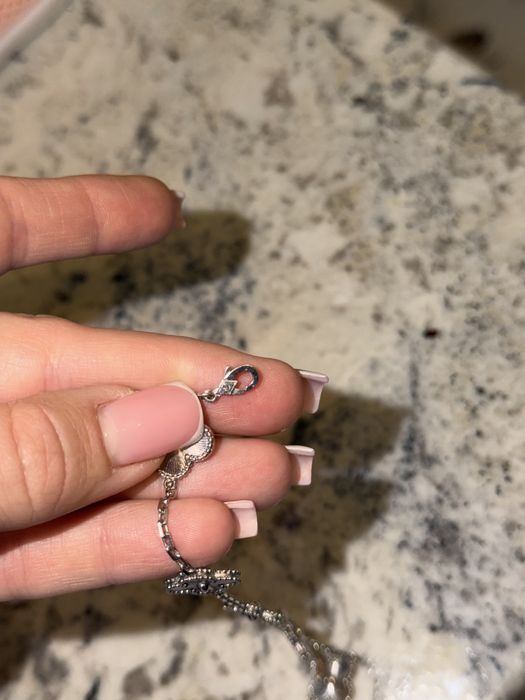 Van Cleef гривна