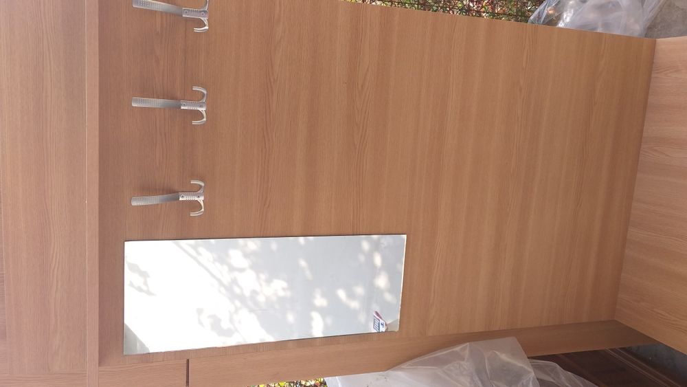 Cuier haine cu oglinda