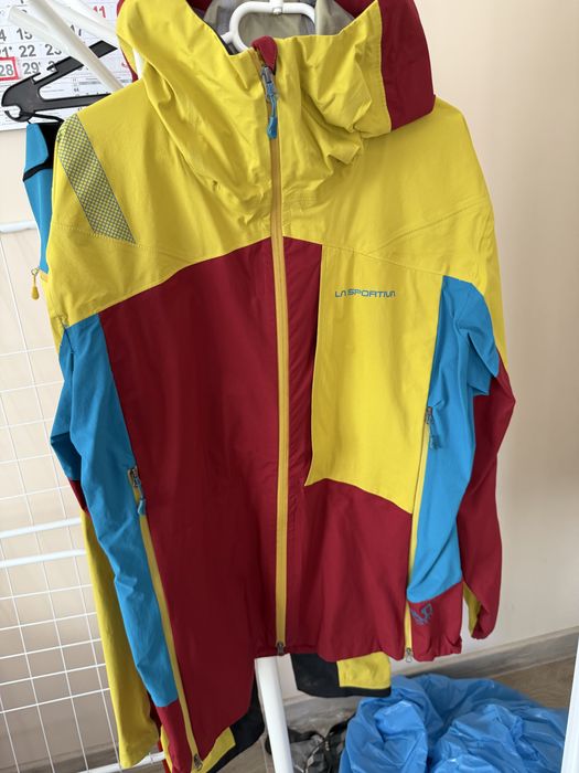 La Sportiva мембрани яке и панталон  L-размер