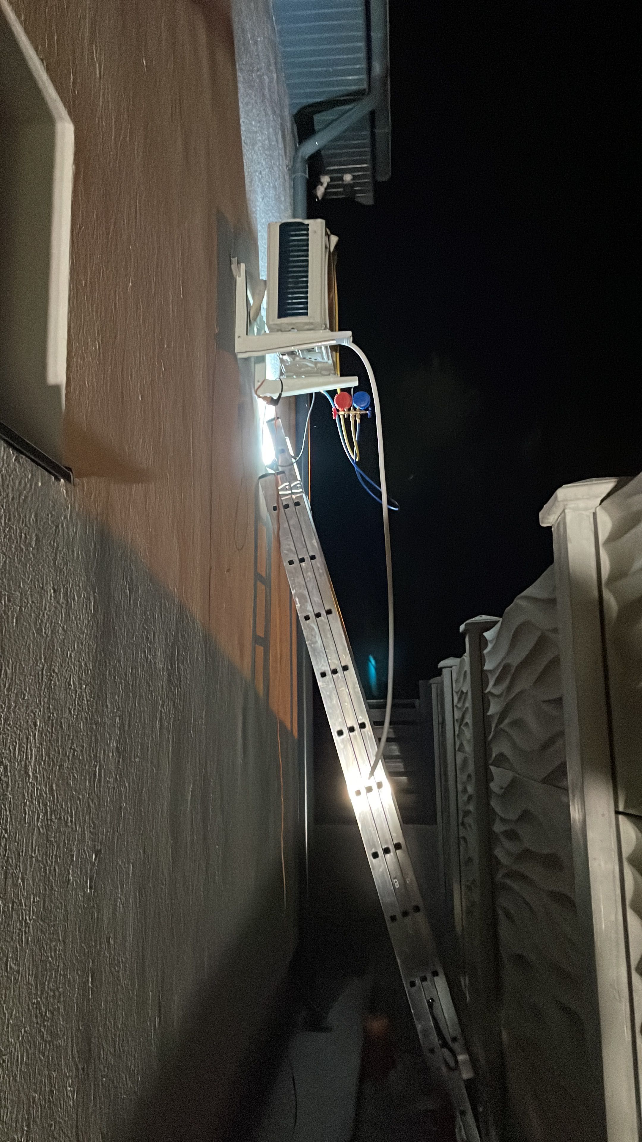 Încărcare cu freon, Curatire,Reparatii Aer Conditionat