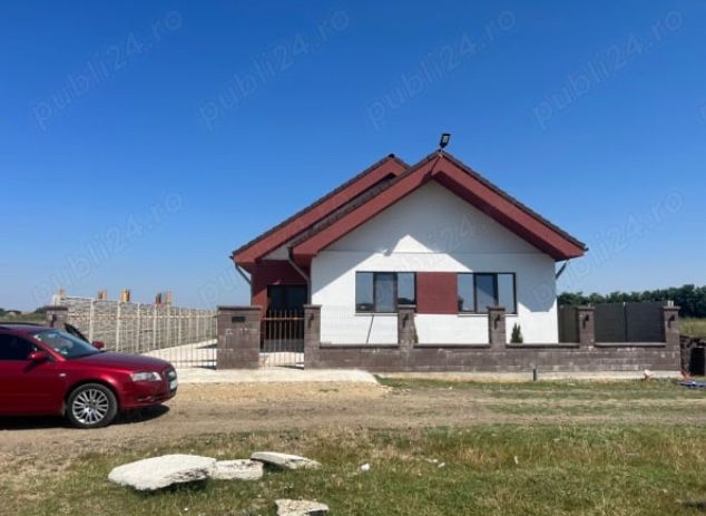 Se vinde casa in communa Biled ! 210 mp patrati terasament 190 mp locu