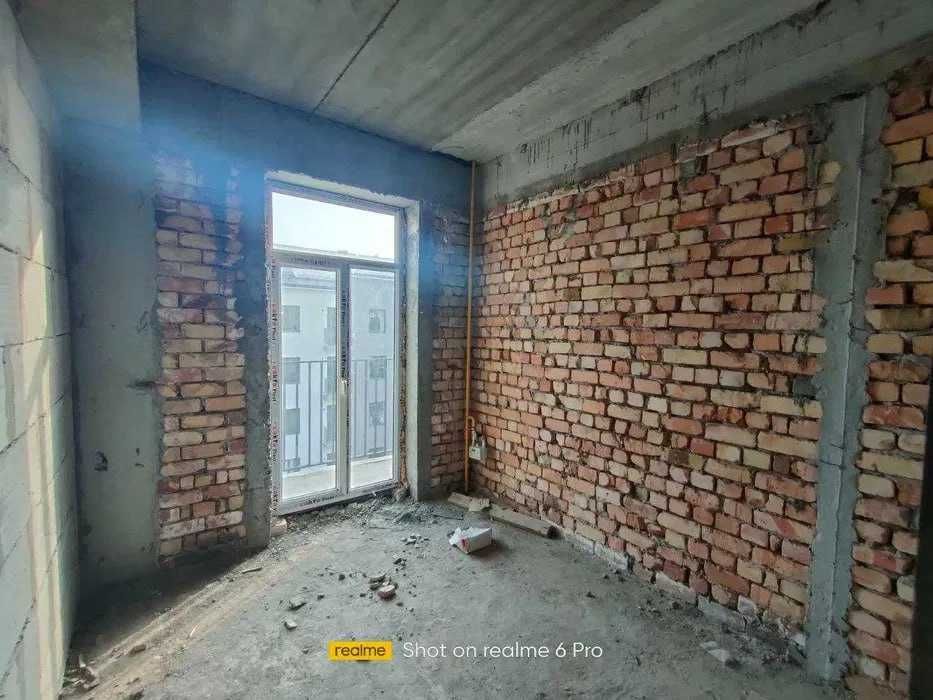 Dustlik Продаётся 2-комнатная квартира 45,3м2; Метро Дустлик,УзБум