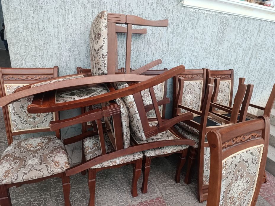 Стол стул сотилади