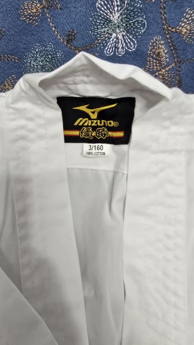 Продам новое кимоно карате