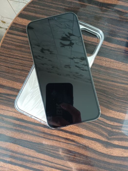 Продам айфон 12 про макс 128гб в в хорошем состоянии