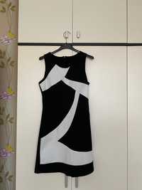Черно бяла рокля
