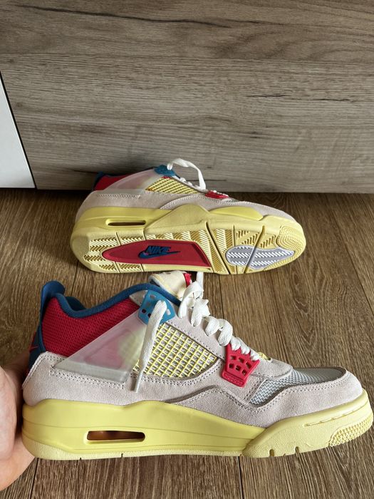 Nike Air Jordan 4