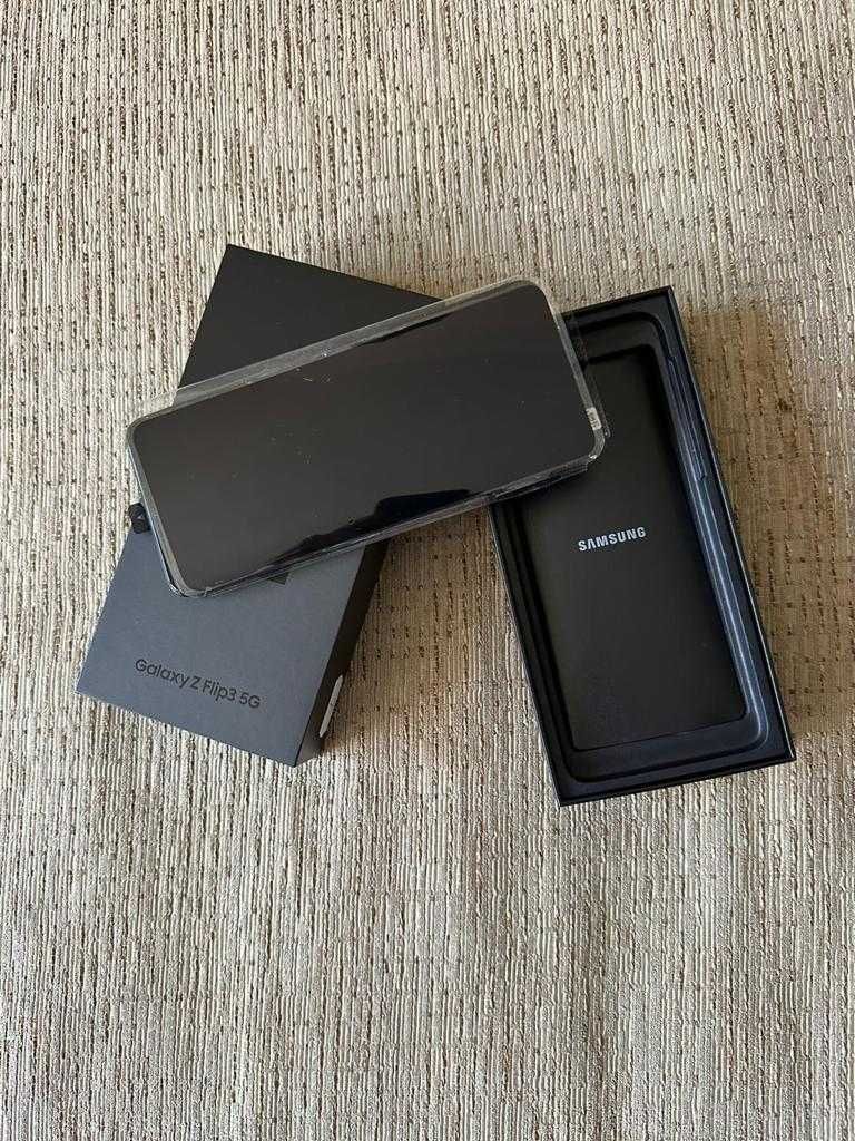 samsung Z Flip 3  5G 128 GB Phantom Black