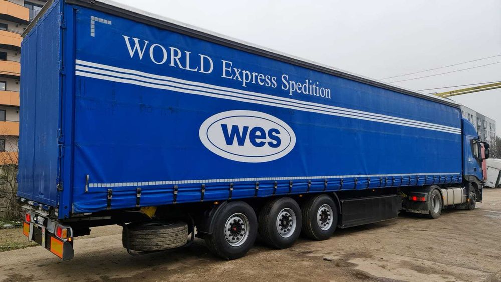 Ansamblu Iveco Stralis Hi-Way Semiremorca Krone