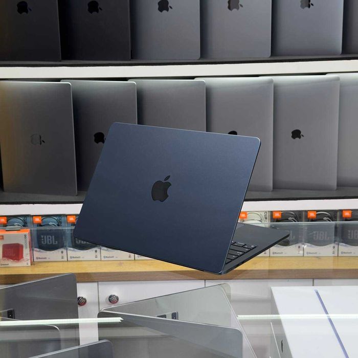 Macbook Air M2 512GB SSD Nasiya Savdo bor