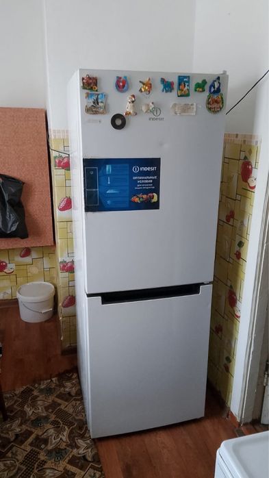 Продантся холодилтник