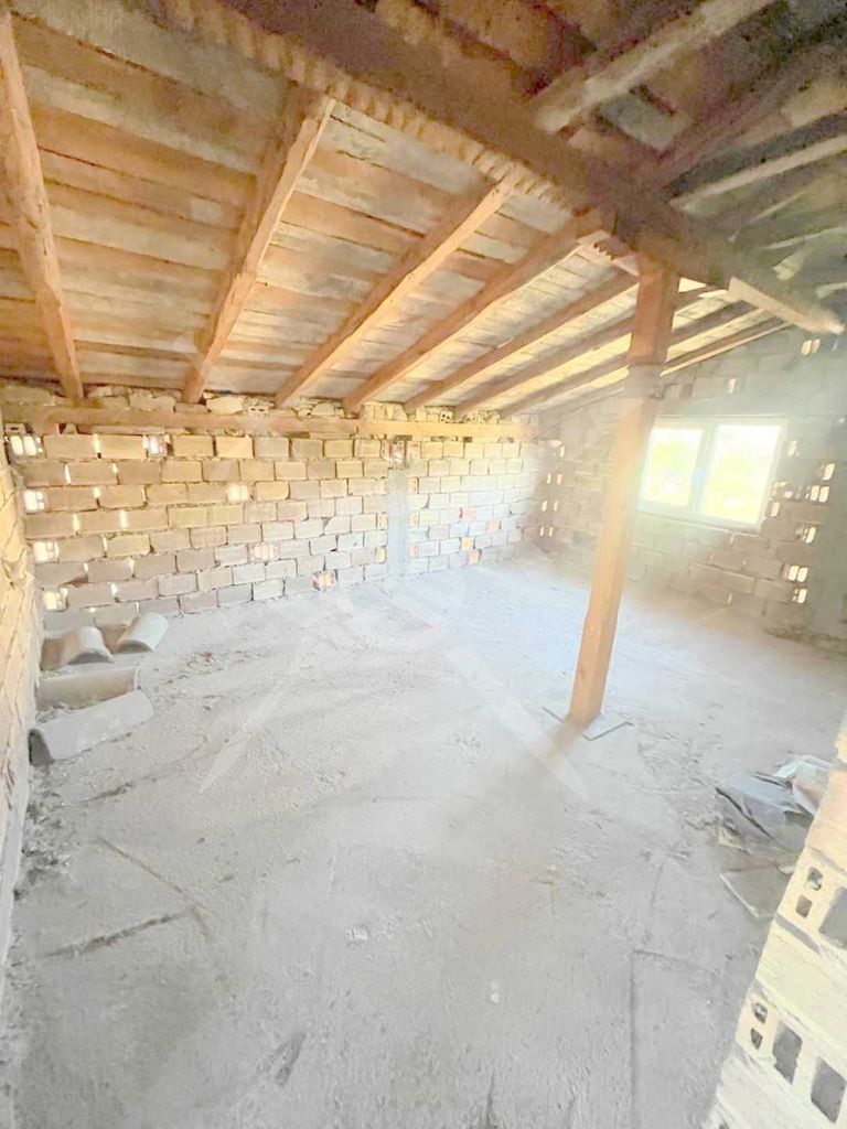 Продава се Къща в Костинброд - 349 кв.м за 373 €/кв.м - Снимка #11