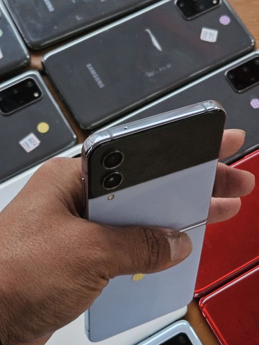 Samsung flip 4  5G  2sim o'tgan