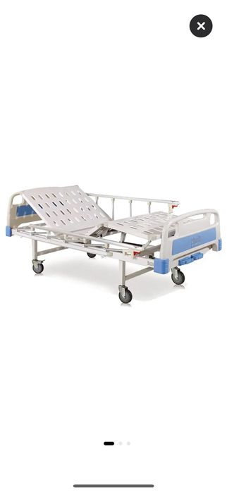 Pat de spital manual cu 3 segmente reglabile + saltea