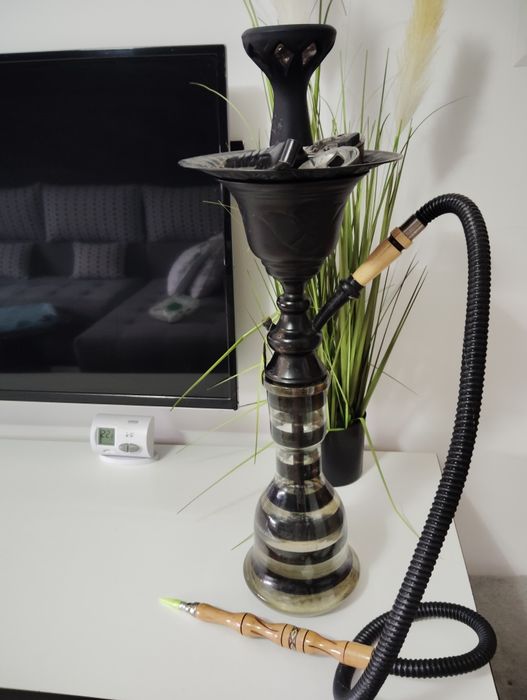 Vând narghilea cu trei furtune ,pipe