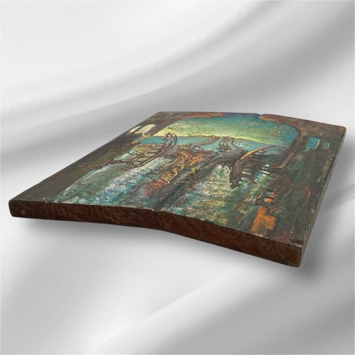 Стара картина върху дърво