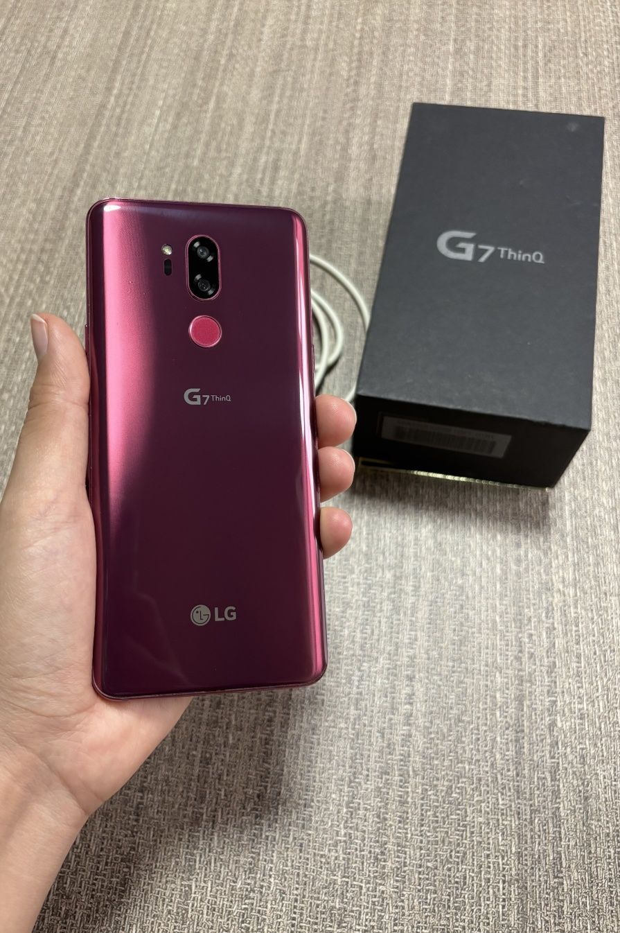 LG G7 розовый 64 гига