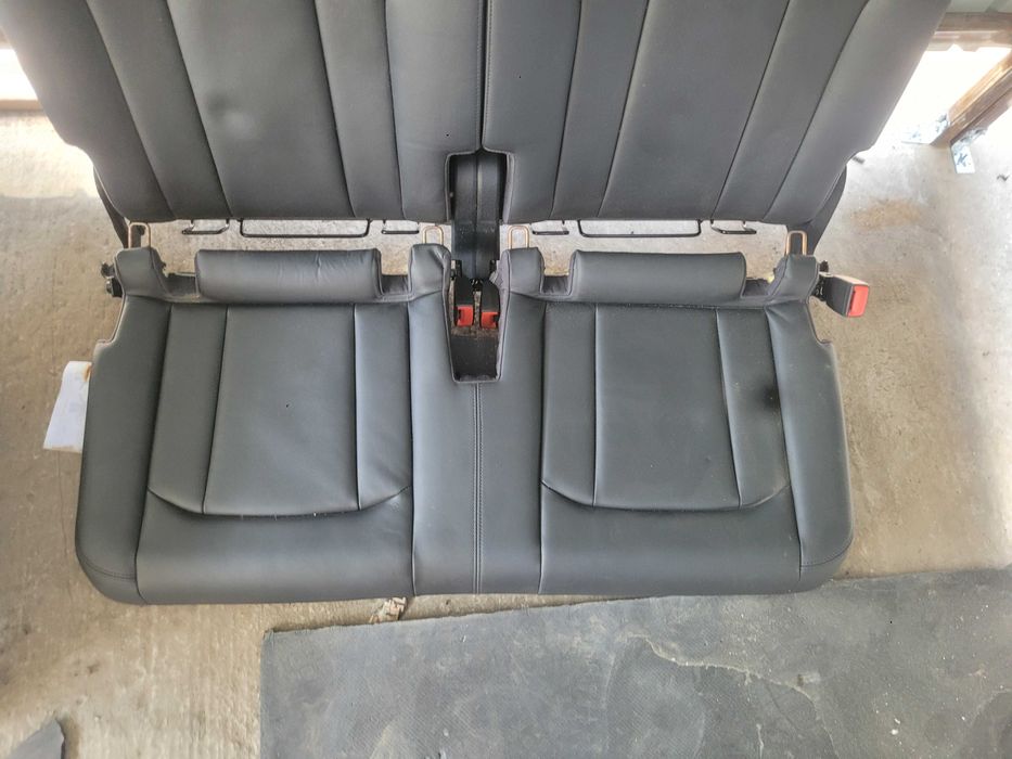 Scaune bancheta Audi Q7 4M 2016-2022 locurile 6 si 7  Piele
