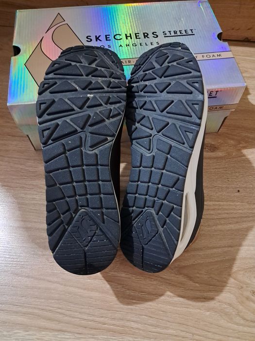 Дамски маратонки Sketchers, 39 номер
