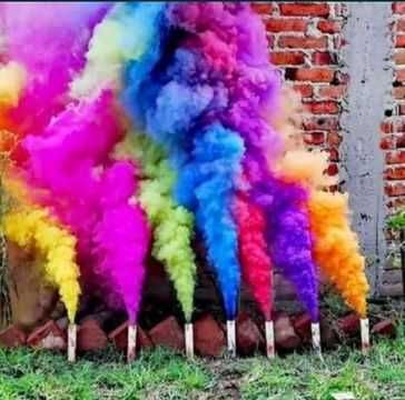 Гендеры для праздников. Цветной дым.