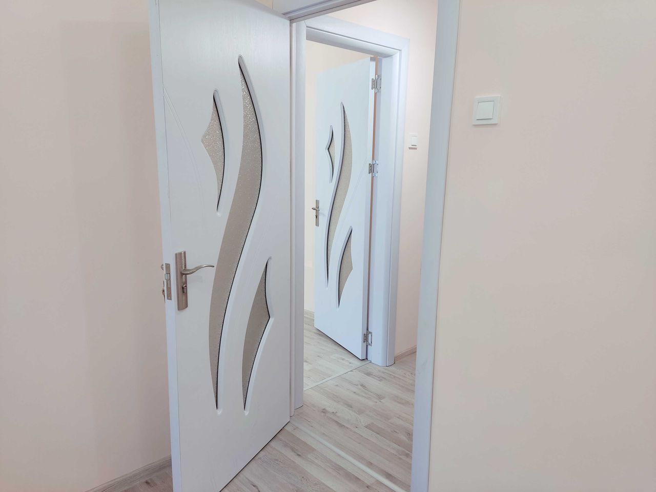 Продава се Тристаен апартамент в Силистра, Митница - 71 кв.м за 1027 €/кв.м - Снимка #4
