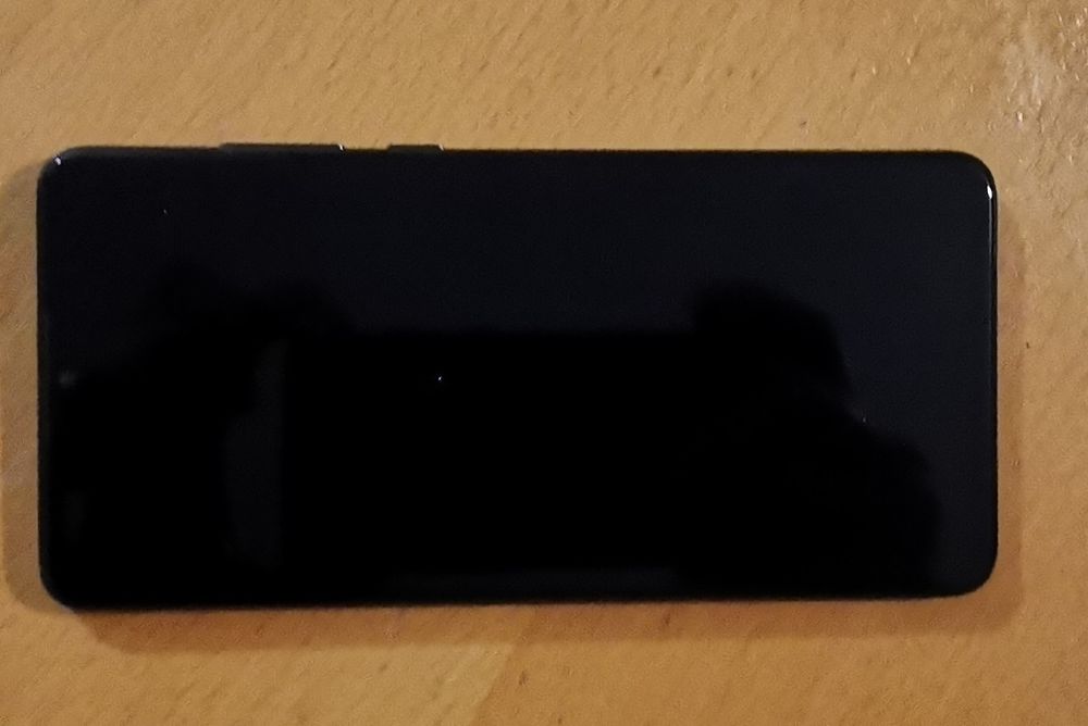 Смартфон Huawei p30  128/6 Gb