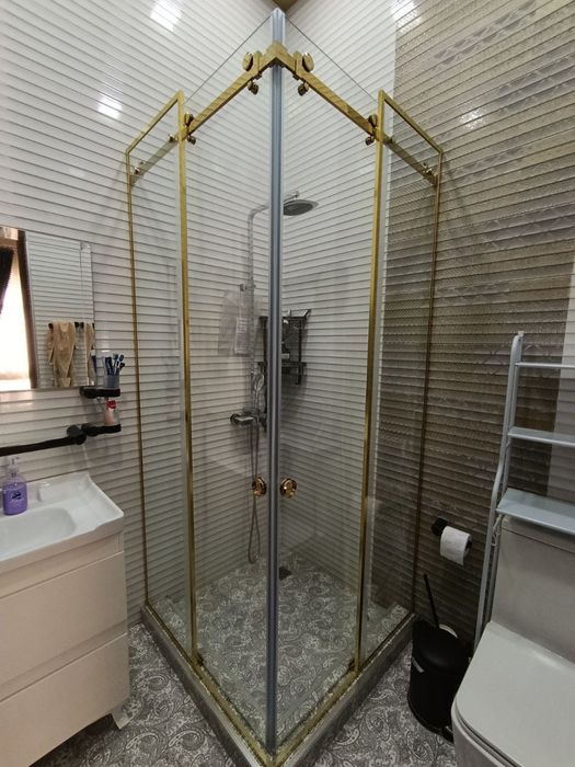 Душевые кабины , перегородки для душа
