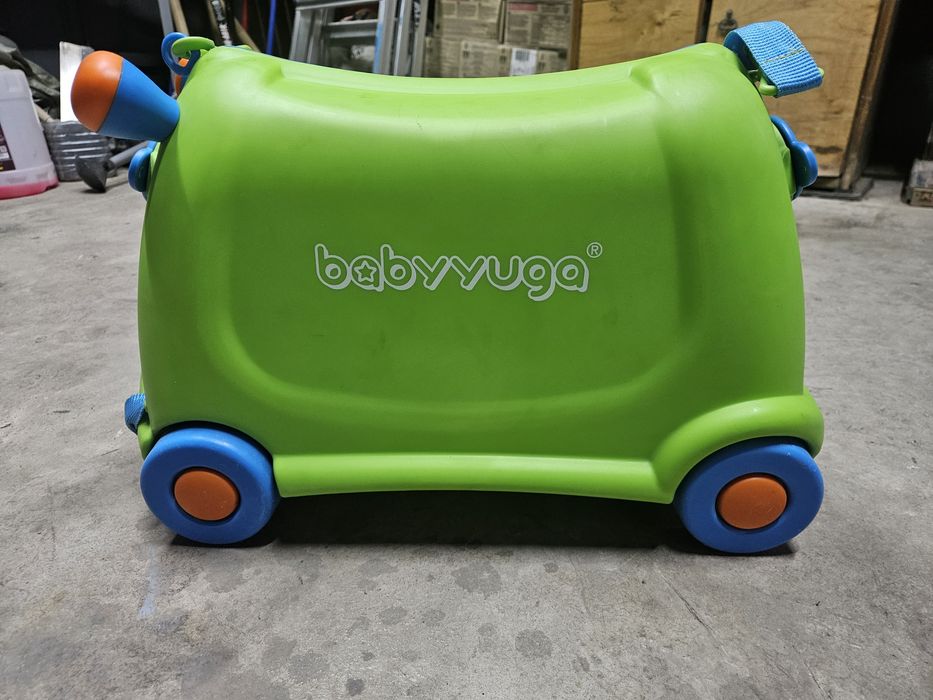 Продается детский чемодан Babyyuga