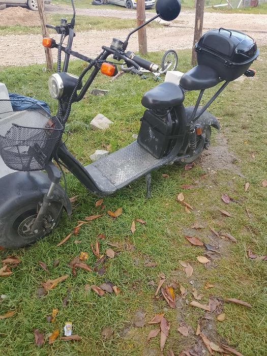 Vând scuter electric