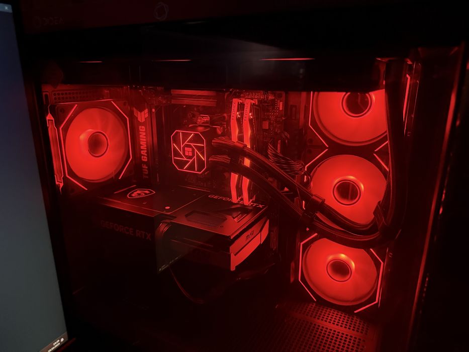 Kompyuter Ryzen 7 7800X3D Rtx 5070 msi 2x VENTUS