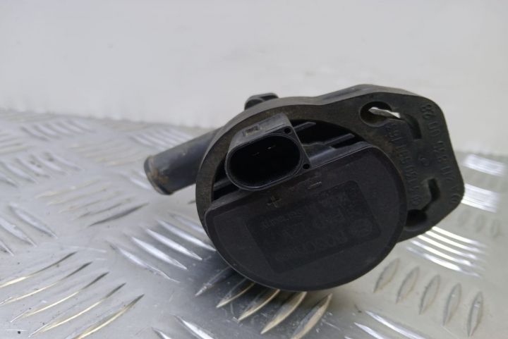Pompa recirculare apa A2118350028 Mercedes-Benz E-Class W211
