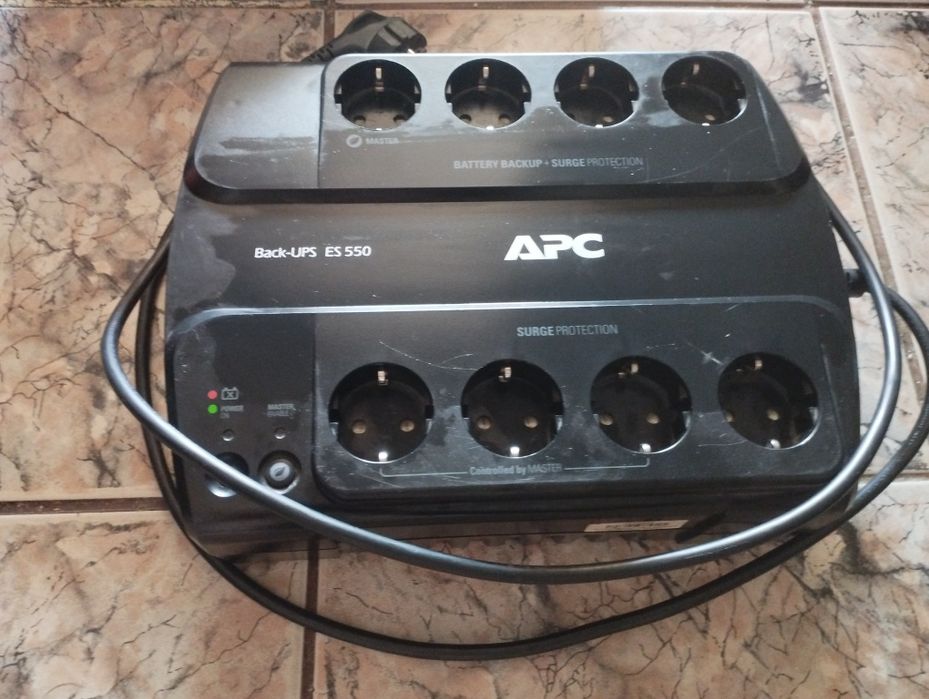 APC model ES 550