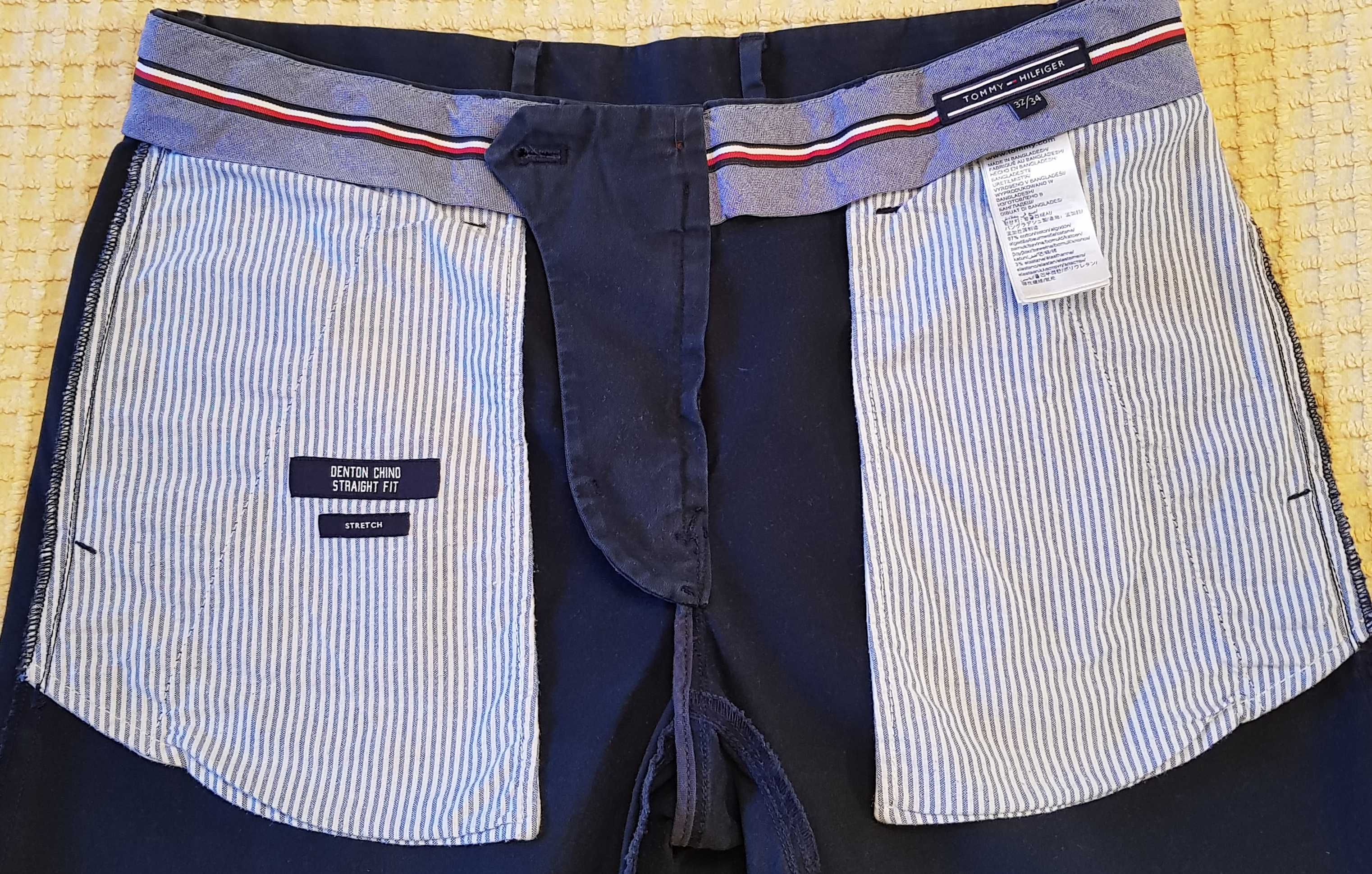 Pantaloni TOMMY Hilfiger albastri W32 (talia), L34 (lungime)